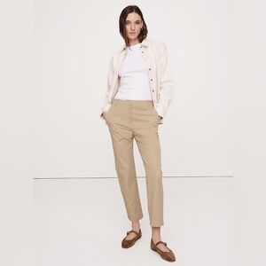 NWOT Banana Republic Beige Women's Cropped Pants